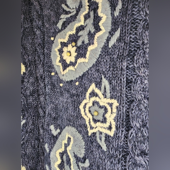 LORD ISAACS vintage cable knit sweater, embroidered paisley, size L - Picture 4 of 6